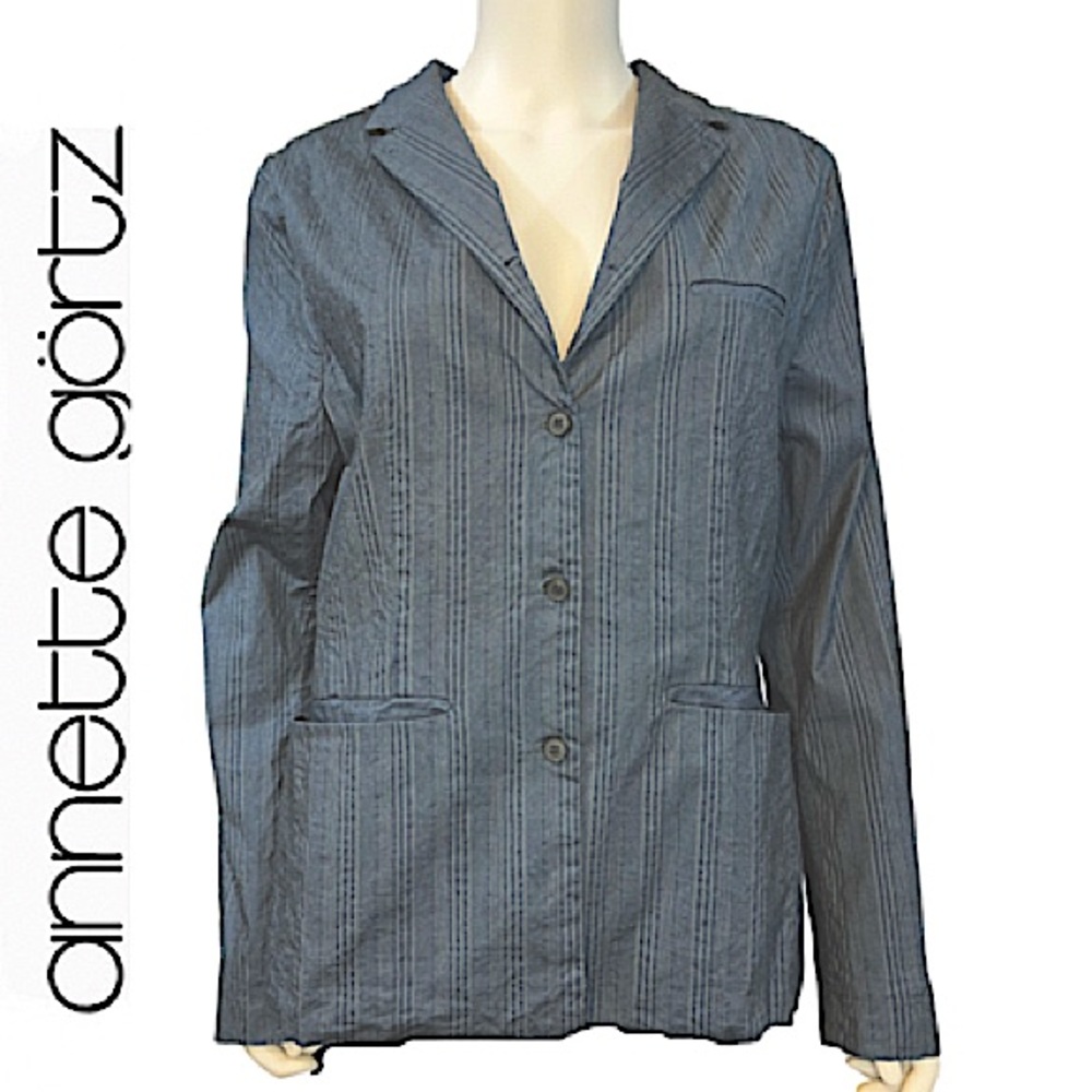 Annette Gortz.Germany.EUC.Gorgeous pinstriped LINEN blend blazer.Azure.EUR 44/L